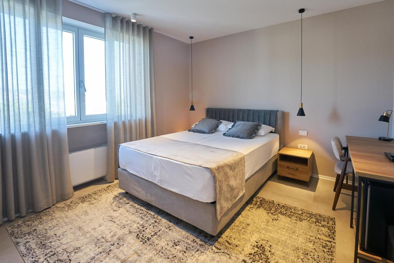 Dolcemente Garni Hotel Superior Izola Buitenkant foto